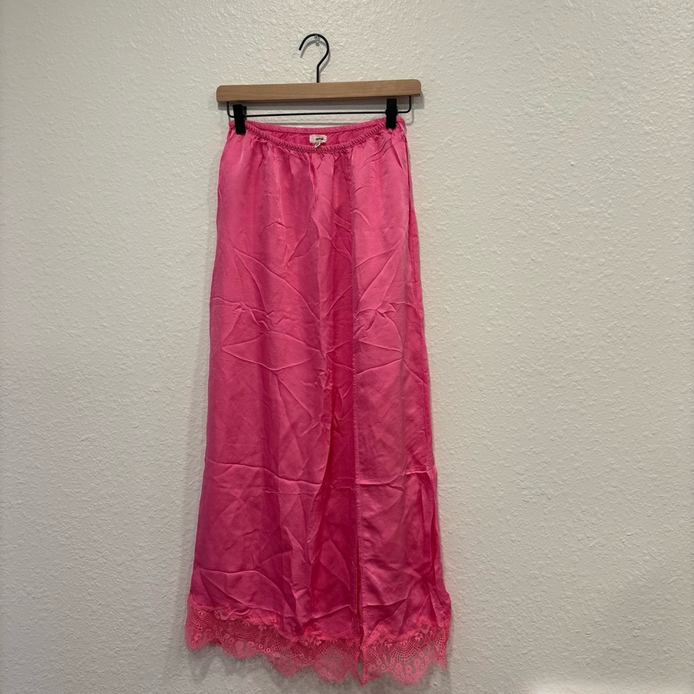 Aerie pink slip skirt with lace hem and slit
